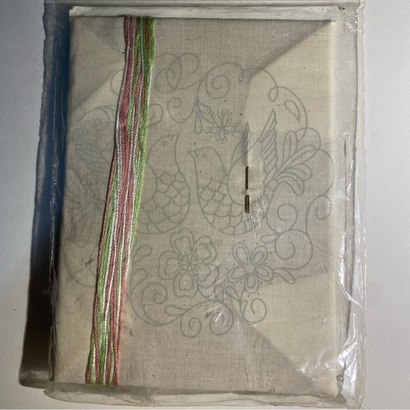 Sunset Stitchery Birds of Love Embroidery kit - Picture 2 of 2